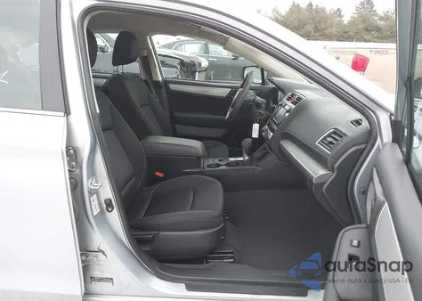 2018 Subaru Legacy 2.5I z USA, uszkodzony, nr VIN 4S3BNAB65J3044920